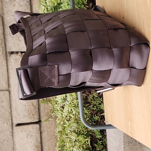 Harveys Seatbelt Shoulder Bag Large Brown Indie Techwear Utility Core Neutral - Picture 2 of 13